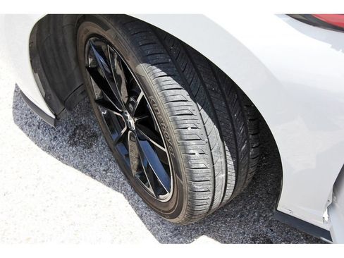 Used 2024 Volkswagen Jetta GLI 40th Anniversary Edition FWD image 31