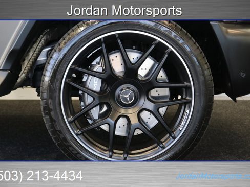 Used 2025 Mercedes-Benz G 63 AMG 4MATIC image 35