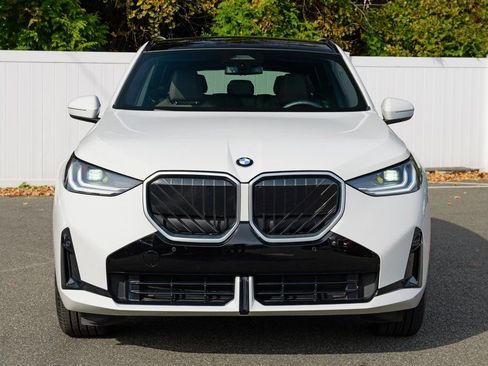 Used 2025 BMW X3 xDrive30i w/ M Sport Package image 2