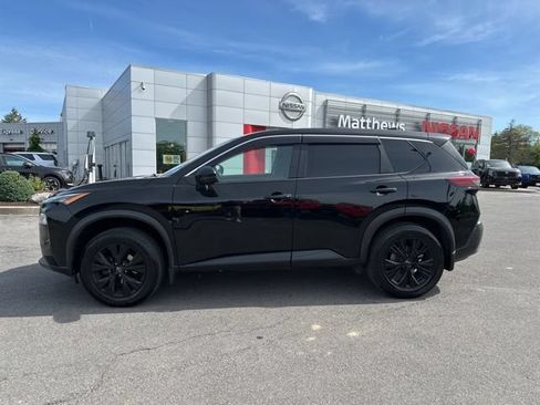 Used 2022 Nissan Rogue SV AWD/4WD image 2