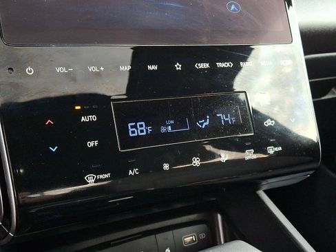 Used 2023 Hyundai Santa Cruz SEL Premium AWD/4WD image 18