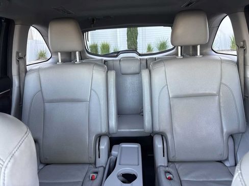Used 2016 Toyota Highlander Limited AWD/4WD image 28