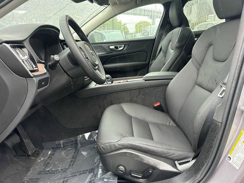 Used 2026 Volvo V60 B5 Cross Country Plus w/ Climate Package AWD/4WD image 19