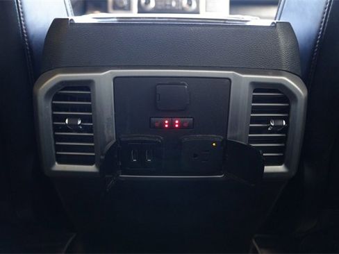 Used 2019 Ford F150 Platinum image 18