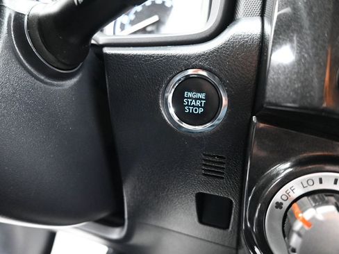 Used 2021 Toyota 4Runner TRD Off-Road Premium image 31