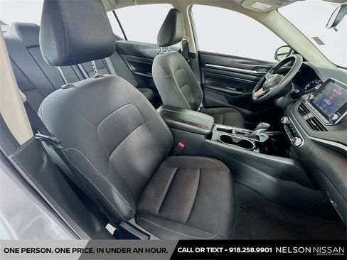 Used 2021 Nissan Altima 2.5 SV image 24