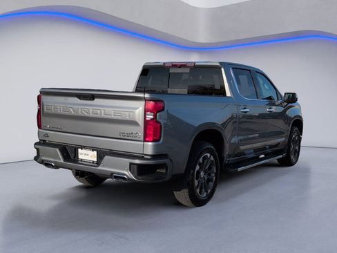 Used 2024 Chevrolet Silverado 1500 High Country w/ Z71 Off-Road Package image 9