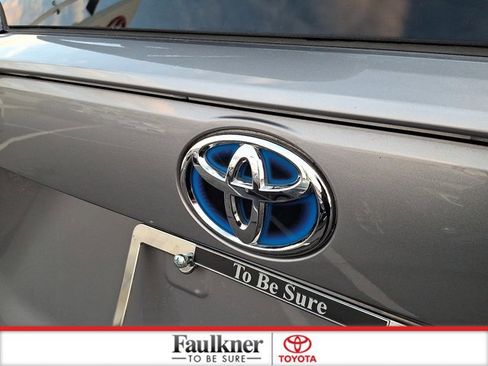 Certified 2020 Toyota RAV4 XLE image 29