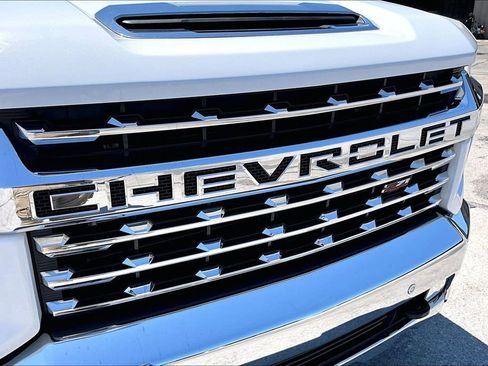 Used 2022 Chevrolet Silverado 2500 LTZ w/ LTZ Plus Package AWD/4WD image 34