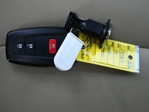 Used 2024 Toyota 4Runner SR5 Premium image 28