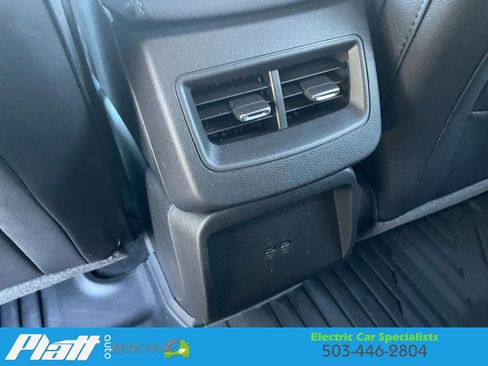 Used 2025 Chevrolet Equinox EV LT w/ Convenience Package image 44
