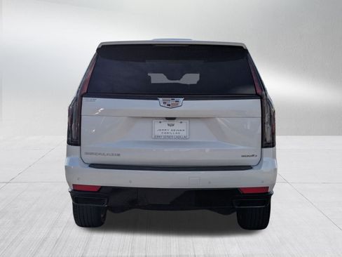 Certified 2023 Cadillac Escalade Sport Platinum image 5