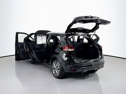 Used 2023 Nissan Kicks SV FWD image 21