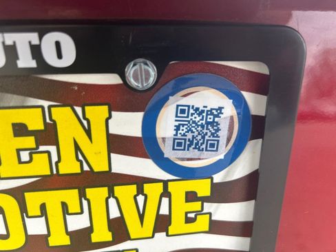 Used 2013 Hyundai Santa Fe GLS image 8