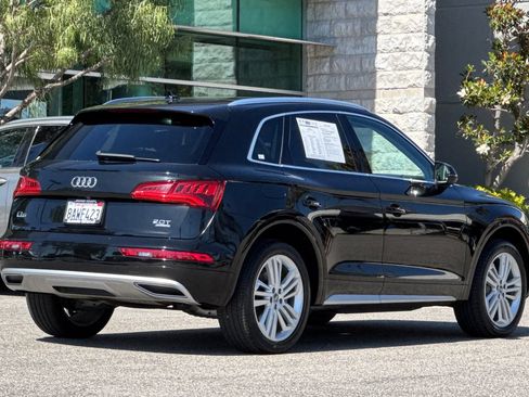 Used 2018 Audi Q5 2.0T Premium Plus w/ Premium Plus Package AWD/4WD image 4
