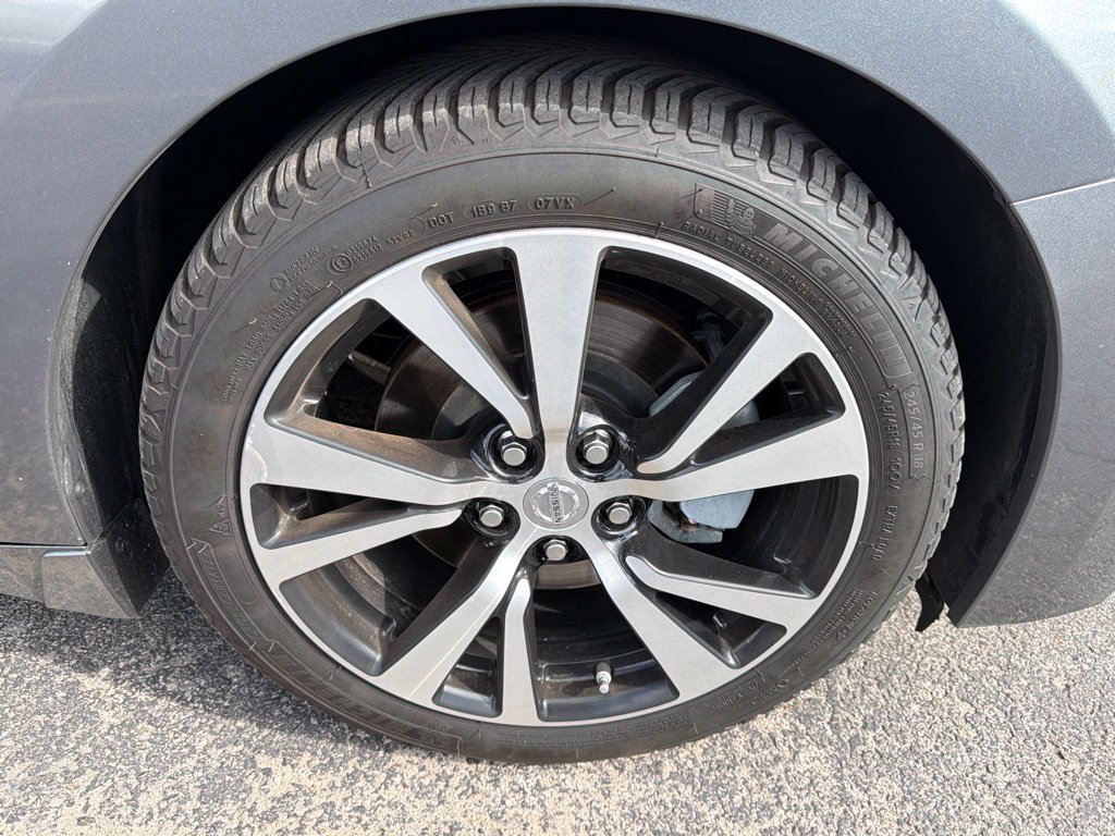 Used 2017 Nissan Maxima Platinum FWD image 10