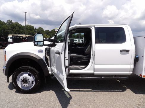 Used 2024 Ford F550 4x4 Crew Cab Super Duty w/ XLT Value Package image 13
