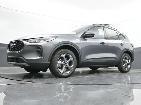 New 2026 Ford Escape ST-Line w/ Cold Weather Package image 44