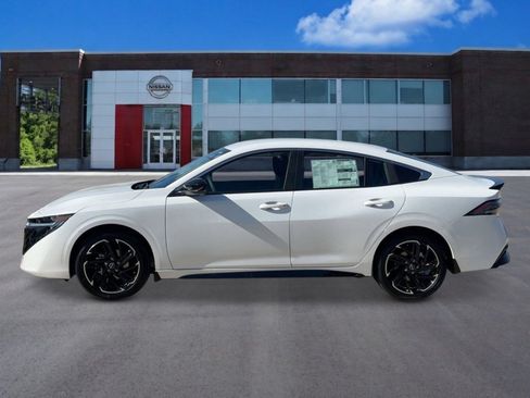 New 2026 Nissan Sentra SR w/ SR All Weather Package FWD image 2