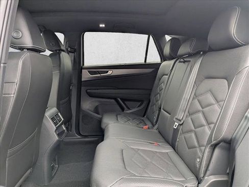 New 2026 Volkswagen Atlas Cross Sport SE image 16