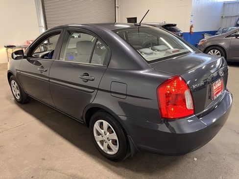 Used 2011 Hyundai Accent GLS image 5