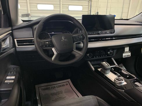 New 2026 Mitsubishi Outlander SE AWD/4WD image 4