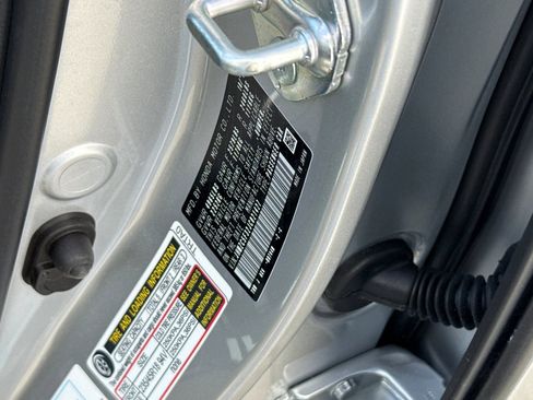 Certified 2018 Honda Clarity Touring image 21
