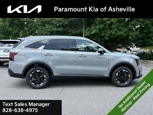 New 2026 Kia Sorento S AWD/4WD image 7