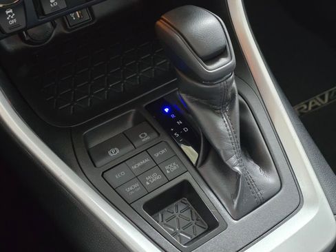 Used 2024 Toyota RAV4 XLE w/ Convenience Package image 34