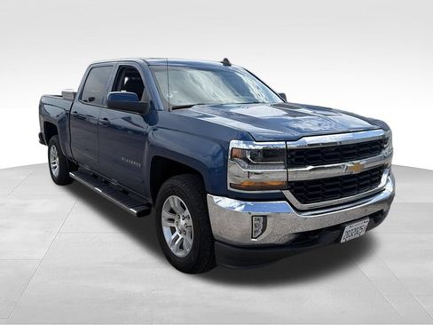 Used 2017 Chevrolet Silverado 1500 LT w/ All Star Edition AWD/4WD image 3