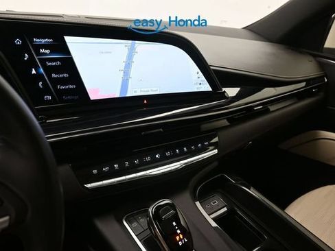 Used 2024 Cadillac Escalade ESV Sport w/ LPO, ONYX Package AWD/4WD image 11