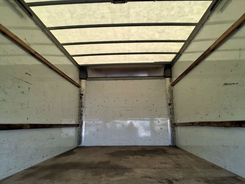 Used 2021 GMC Savana 3500 Extended w/ Power Convenience Package RWD image 13
