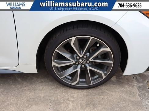 Used 2021 Toyota Corolla SE w/ SE Premium Package FWD image 40