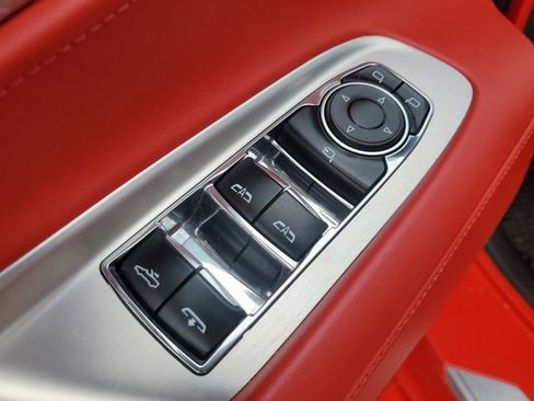 Used 2021 Chevrolet Corvette Stingray Premium Conv w/ Z51 Performance Package image 20