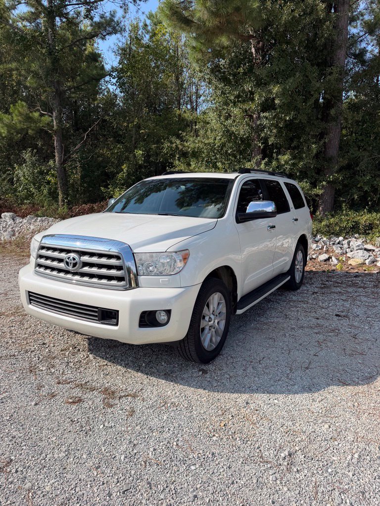 Used 2017 Toyota Sequoia Platinum RWD image 5