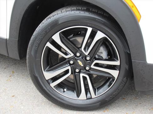 Used 2023 Chevrolet TrailBlazer LT image 7