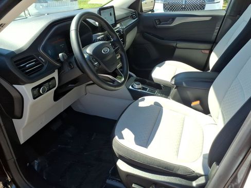 Certified 2023 Ford Escape Active FWD image 11