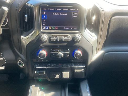 Used 2020 Chevrolet Silverado 2500 LTZ w/ LTZ Premium Package AWD/4WD image 20
