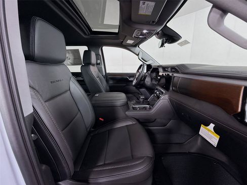 New 2026 GMC Sierra 1500 Denali w/ Technology Package AWD/4WD image 23