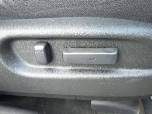 Used 2019 Honda Pilot Elite image 12