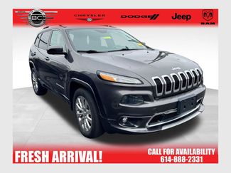 Used 2018 Jeep Cherokee Overland video 1