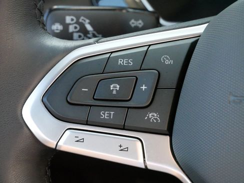 Certified 2024 Volkswagen Jetta Sport image 25
