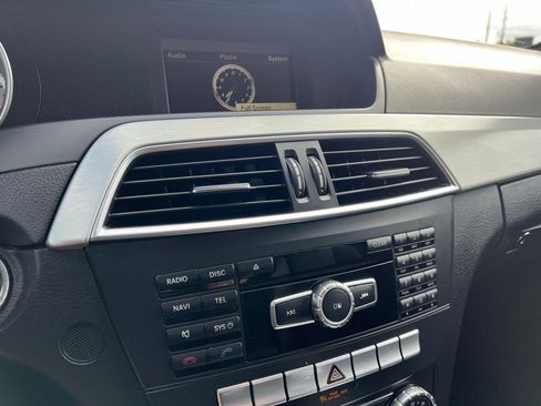 Used 2014 Mercedes-Benz C 250 Sedan image 39