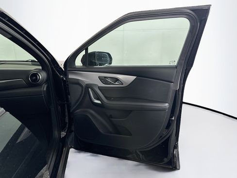 Used 2022 Chevrolet Blazer LT image 34