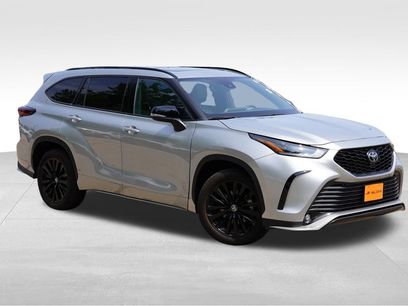 Used 2025 Toyota Highlander XSE