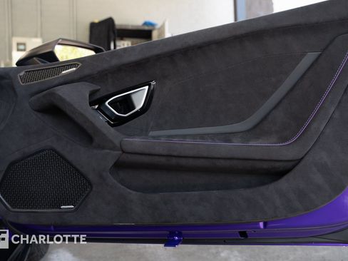 Used 2024 Lamborghini Huracan Sterrato AWD/4WD image 32