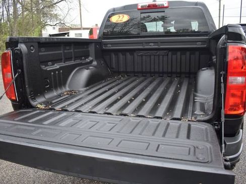 Certified 2022 Chevrolet Colorado ZR2 w/ ZR2 Midnight Special Edition AWD/4WD image 21