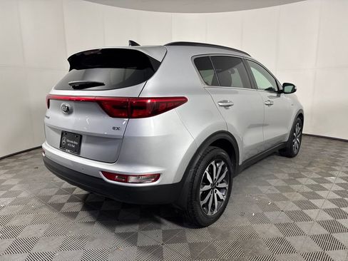 Used 2019 Kia Sportage EX w/ Option Group 040 AWD/4WD image 6