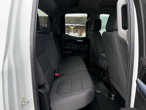 Used 2021 Chevrolet Silverado 1500 W/T w/ WT Value Package AWD/4WD image 18