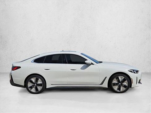 Used 2025 BMW i4 eDrive40 w/ Premium Package image 4